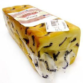 MADETA Madeland uzený sýr 44 % chlaz. váž. cca 3 kg