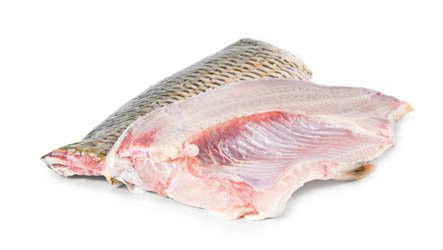 Kapr obecný půlený s kůží chlaz. váž. cca 0,5 - 1 kg