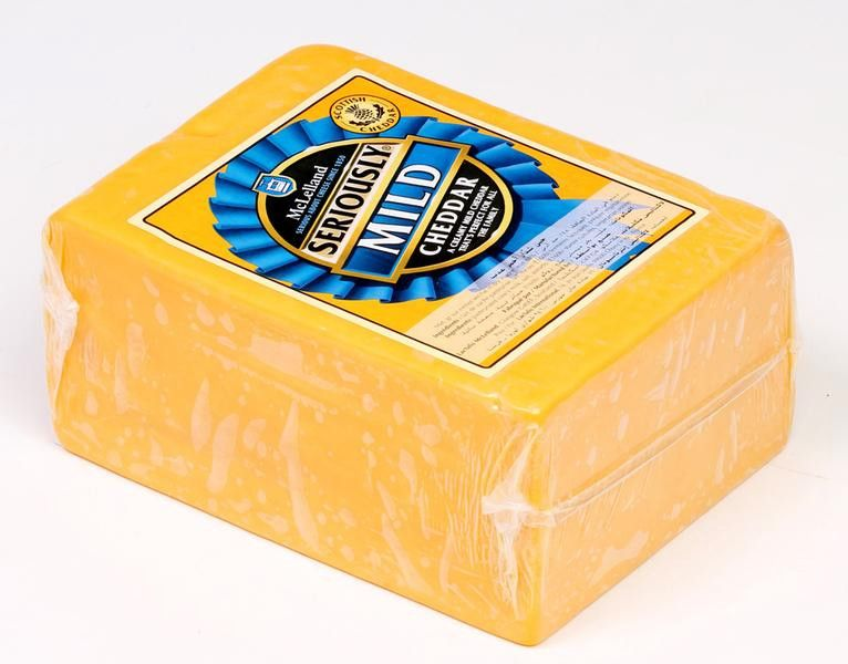 Cheddar Mild Red sýr chlaz. váž. cca 2,5 kg