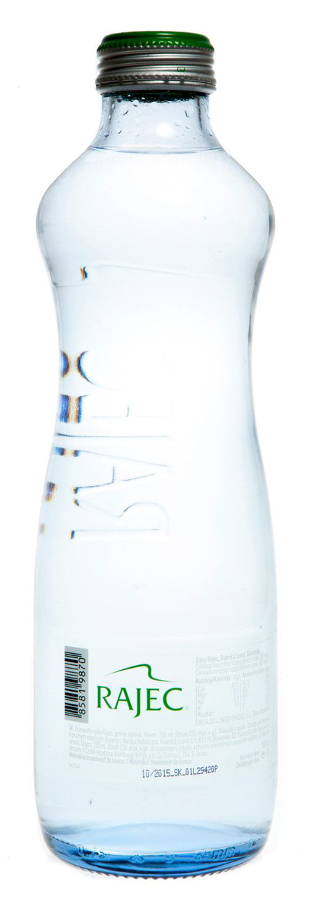 RAJEC Voda jemně perlivá 750 ml vratná láhev
