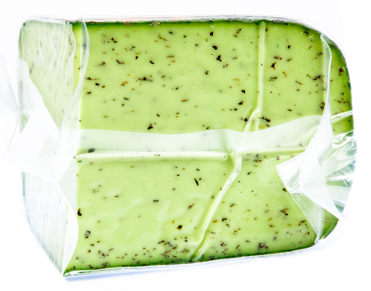 VAT 33 Gouda green pesto sýr výkroj chlaz. váž. cca 1,1 kg