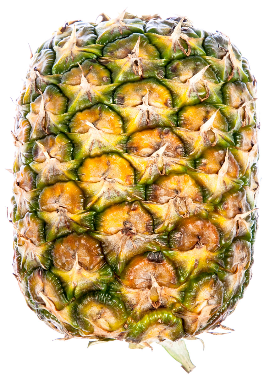 Ananas bez korunky čerstvý 900 g+ 12 ks