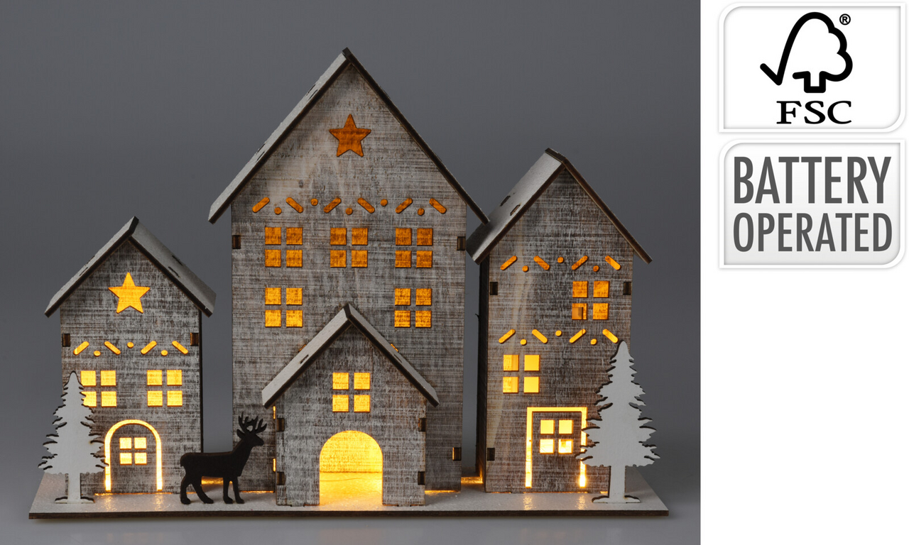 Domky dřevo s LED 18 cm 1 ks