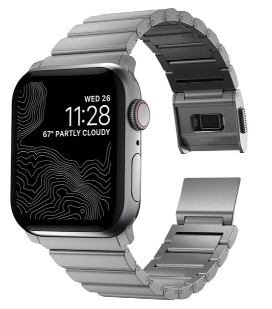 Apple Watch Nomad Titanium Band Silver 1 ks