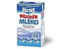 Kunín Mléko polotučné 1,5 % trvanlivé 4 x 1 l