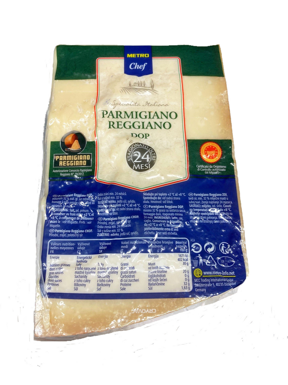 METRO Chef Parmigiano Reggiano AOP 28.4% MG 1kg