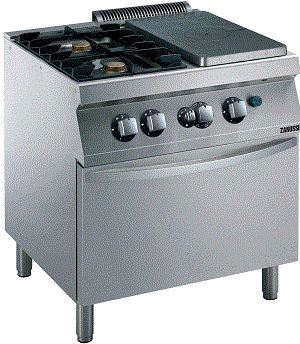 2 feux vifs + 1/2 P.C.F sur four gaz Evo700