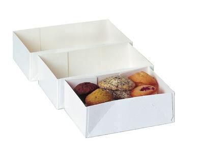 Boîte petits fours blanc 18 x 12 x 5 cm (vendu par 100)
