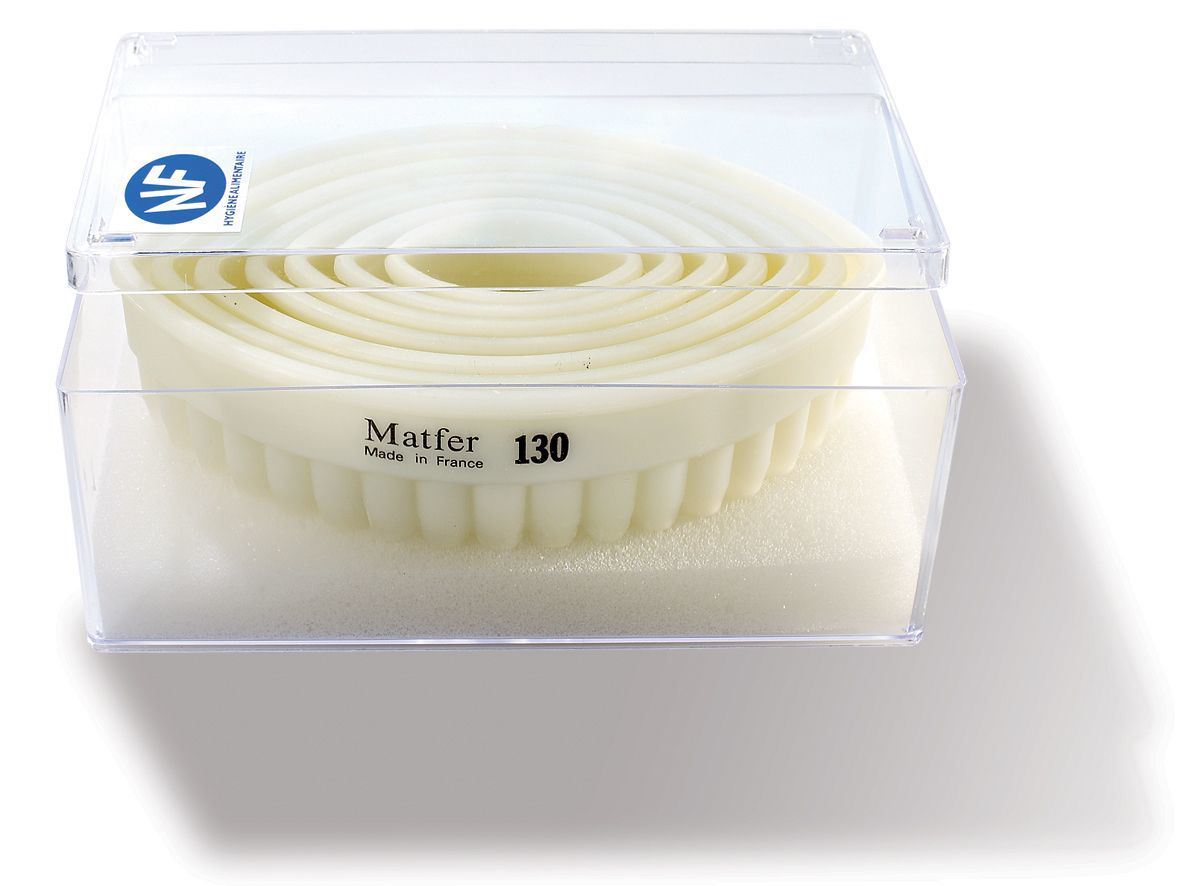 Découpoir Exoglass® ovale cannelé (jeu de 7) Matfer - 150201