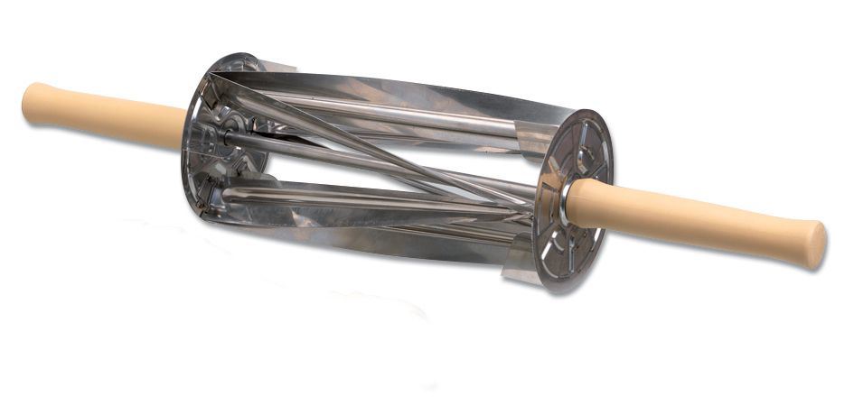 Rouleau coupe croissant 21 x 9.7 cm Matfer - 141002