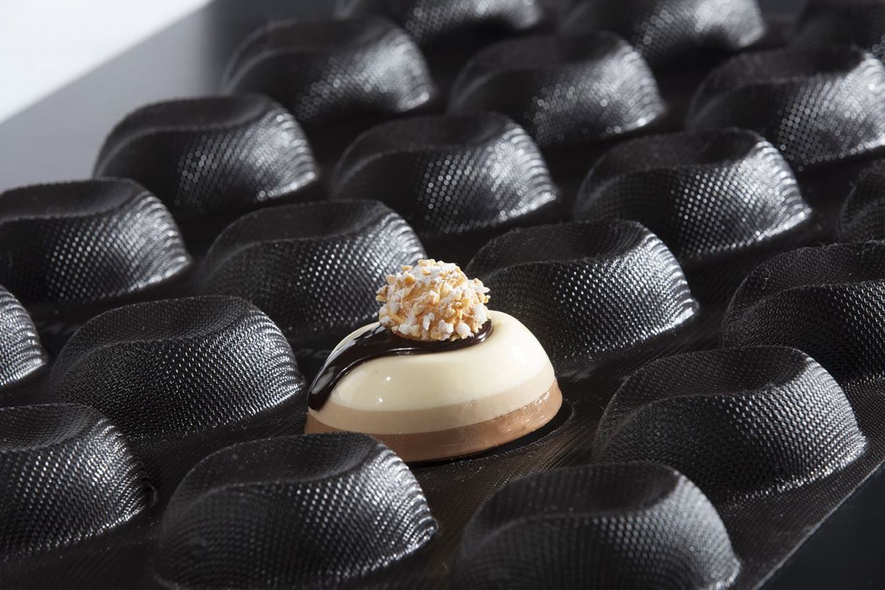 Moule silicone 24 ovales échancrés Flexipan® Matfer - 336127