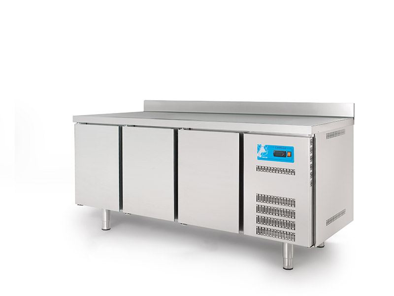 Table réfrigérée SNACK positive 3 portes pleines inox AISI-304 410L - Coreco - TSR-200