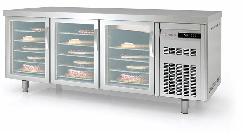 Table à pâtisserie négative 3 portes vitrées 595L - Coreco - MCPV-200