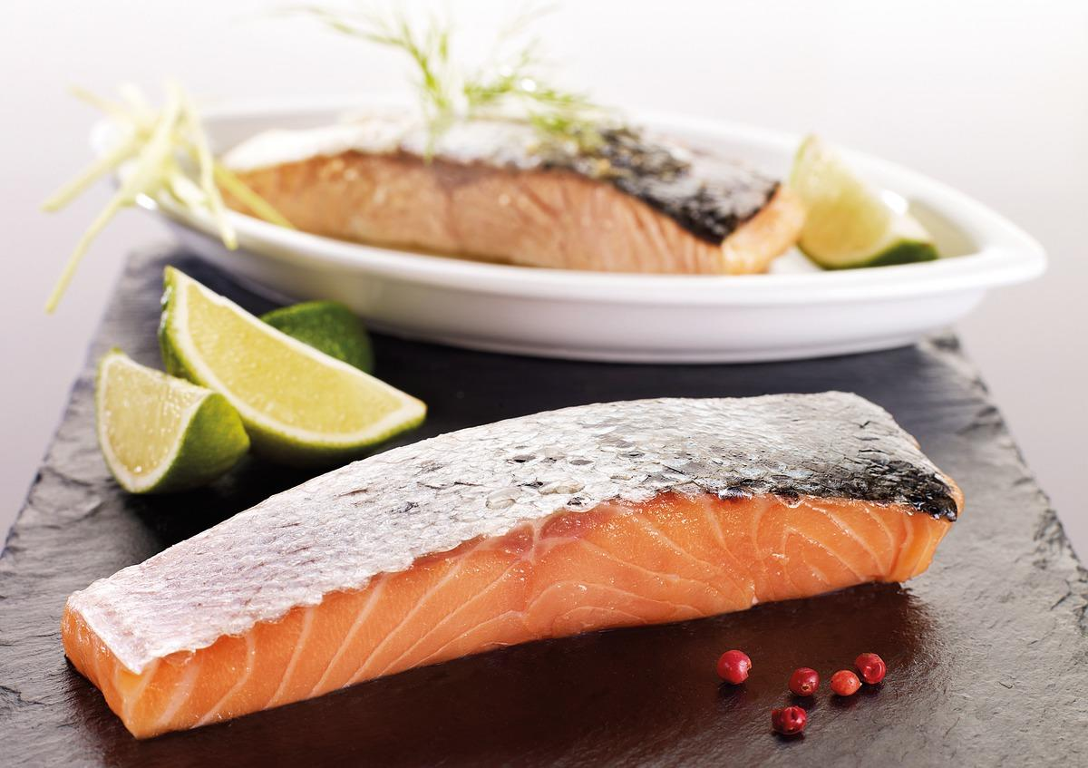 METRO Chef Pavé de saumon Atlantique ASC avec peau sans arêtes 750 g