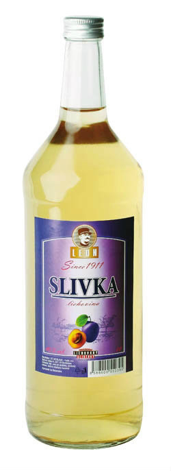 ST. NICOLAUS Leon slivka 40% 1 l